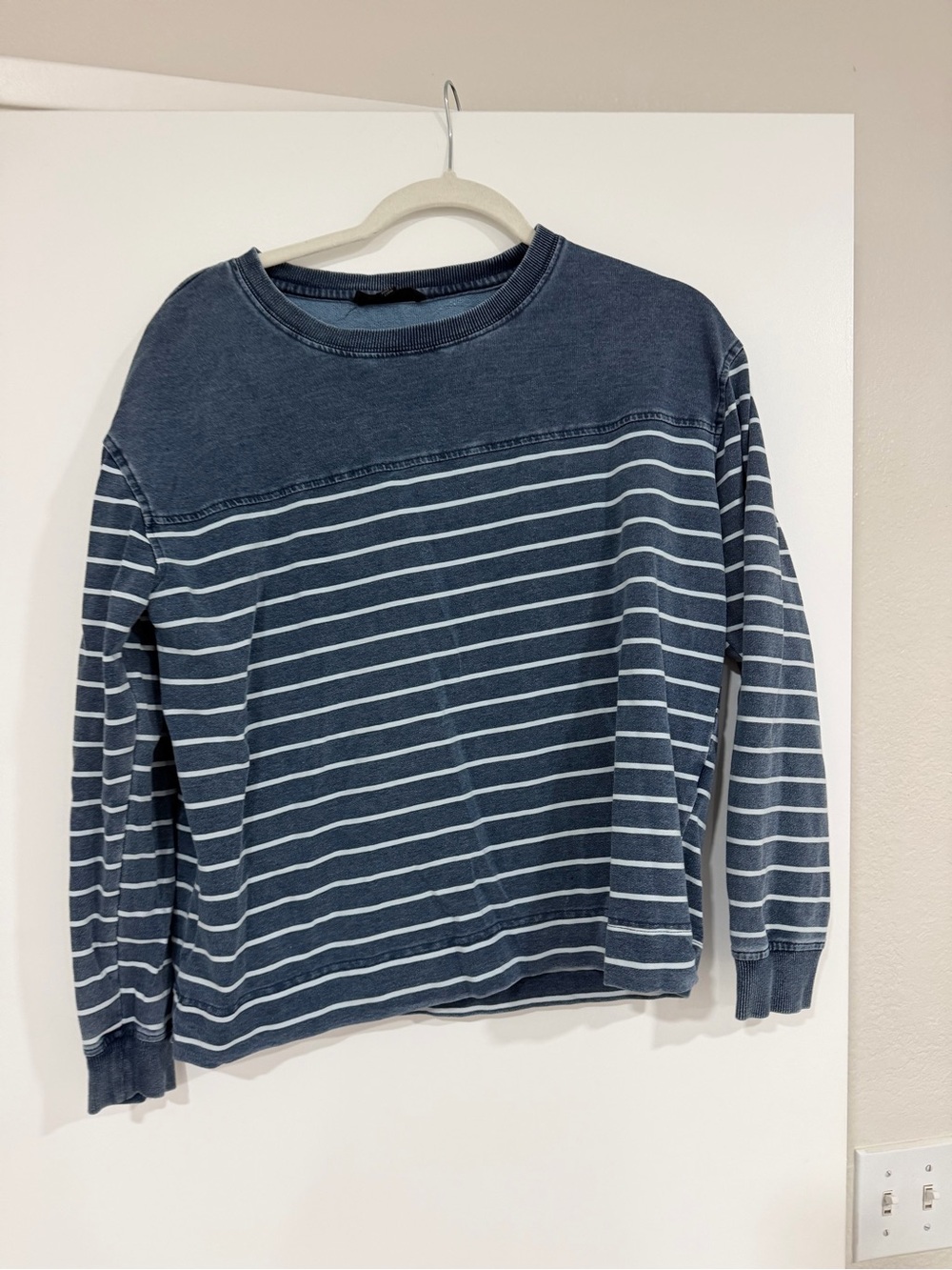 Blue Striped Crewneck lightweight top